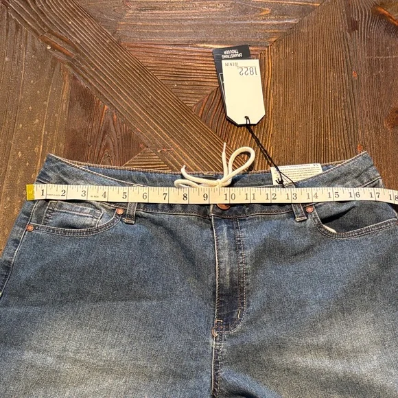 1822 Denim Classic Blue Flare Jeans - Picture 4 of 5